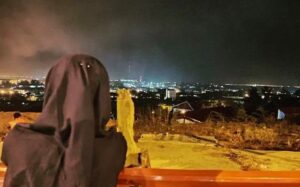 Bukit Senyum: Tempat Asyik Nikmati Pemandangan Singapura dan Batam Secara Gratis