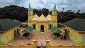 Masjid Raya Sultan Riau Pulau Penyengat: Jejak Kejayaan Islam di Kepulauan Riau