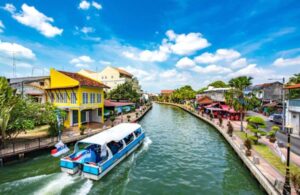 Melaka River Cruise: Wisata Sungai yang Menyuguhkan Keindahan Kota Melaka dari Perspesi Berbeda