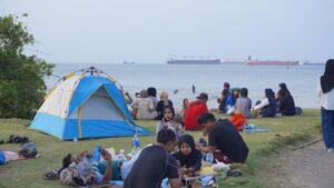 Libur Akhir Pekan di Batam? Ini 6 Pantai Favorit Wisatawan, View Singapura Bikin Takjub!