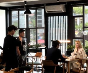 Cafe Hits di Batam yang Wajib Dikunjungi: Makanan Lezat, Porsi Melimpah, dan Suasana Instagramable!