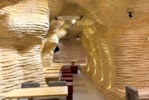 5 Kafe Unik dan Instagramable di Batam yang Wajib Kamu Coba! Nomor 3 Bikin Nostalgia ke Era 90-an!