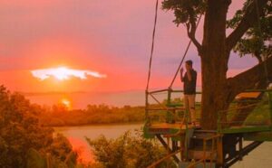 Tangga Seribu Batam: Spot Nongkrong, Camping, dan Berburu Foto Estetik