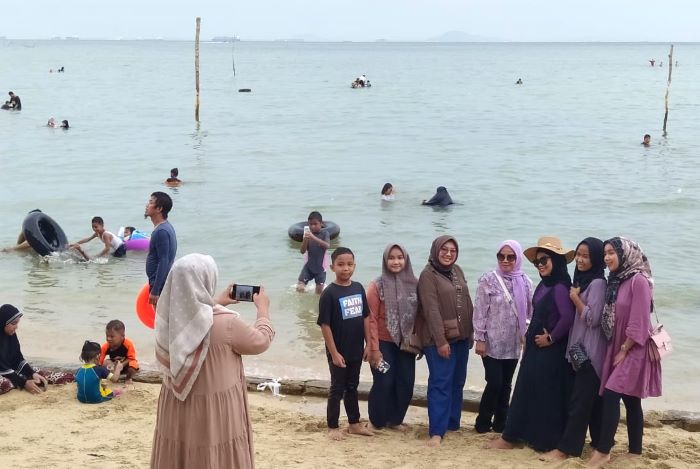 Pantai Nongsa & Jembatan Barelang Diserbu Wisatawan Saat Lebaran 2026