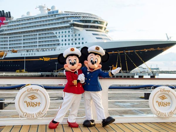 Sempat Batal Berlayar, Kapal Pesiar Disney Adventure Kini Kembali Beroperasi dari Singapura!