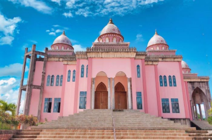 Rekomendasi Wisata Religi Pulau Bintan: Masjid Bersejarah, Wihara Megah, hingga Situs Ziarah