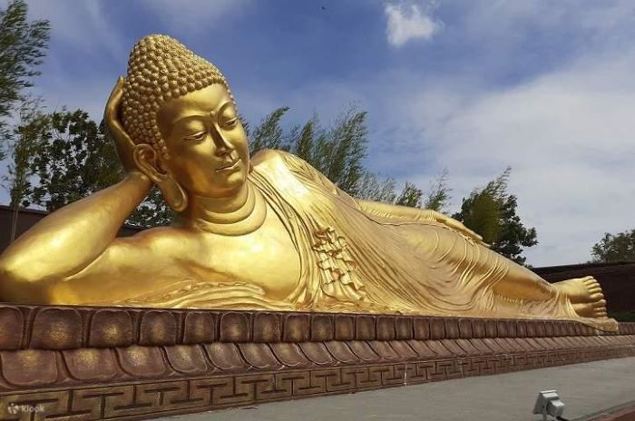 Wisata Bintan Tak Cuma Pantai, Ini Destinasi Viral Sleeping Buddha hingga Patung 1.000 Wajah yang Wajib Dikunjungi