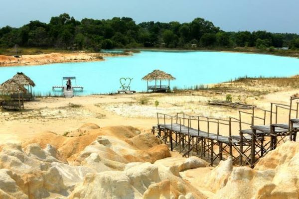 Viral! Telaga Biru Bintan Diserbu 5.000 Wisatawan Saat Lebaran, Tiket Masuk Cuma Rp10 Ribu!